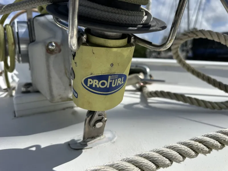 Slide: The Image of Valiant Valiant 40 1976 - 6033733