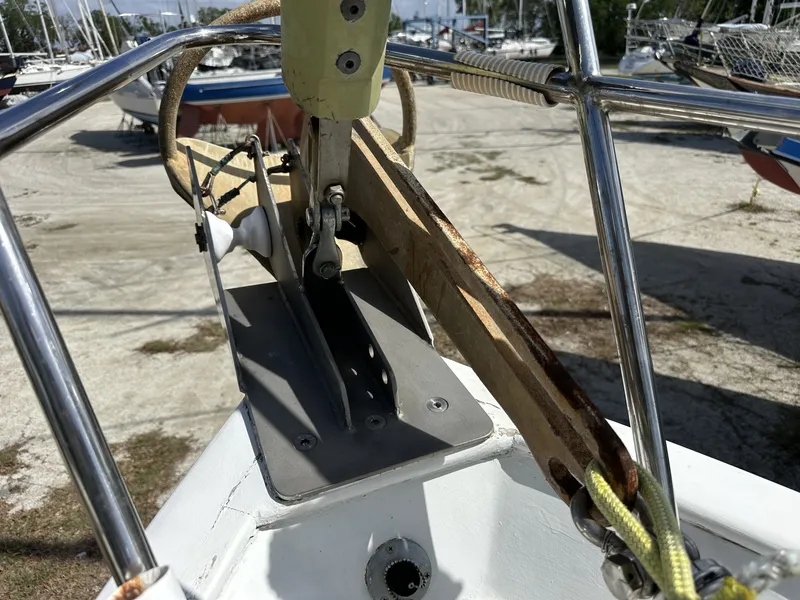 Slide: The Image of Valiant Valiant 40 1976 - 6033742