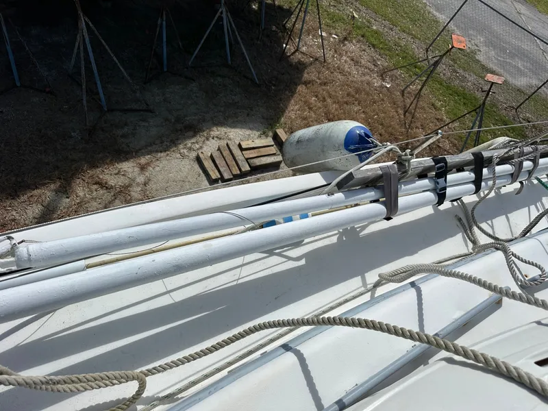 Slide: The Image of Valiant Valiant 40 1976 - 6033746