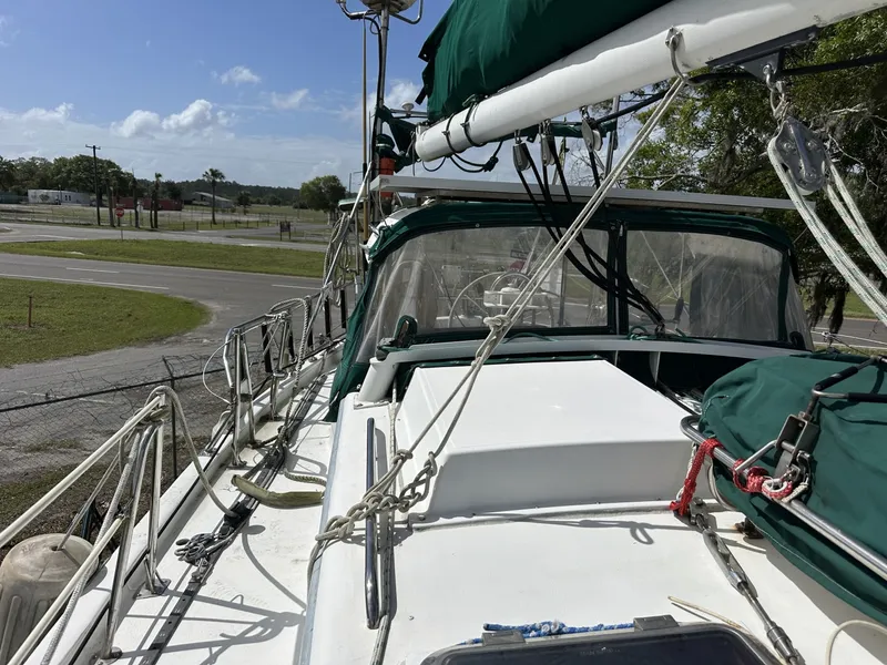 Slide: The Image of Valiant Valiant 40 1976 - 6033754