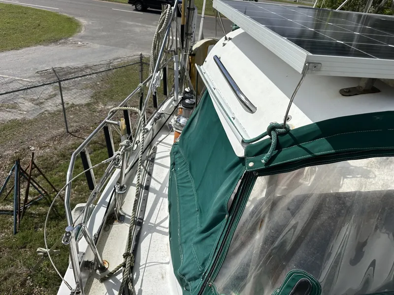 Slide: The Image of Valiant Valiant 40 1976 - 6033759