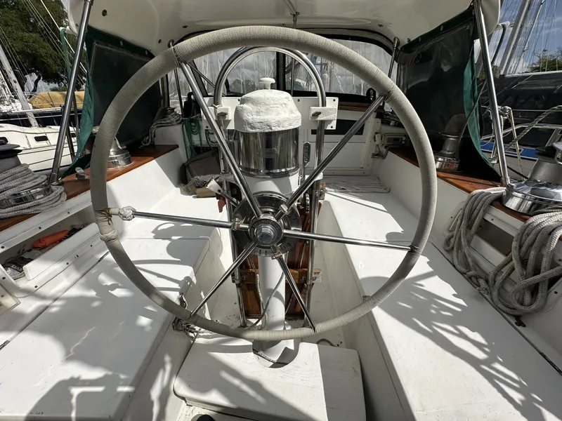 Slide: The Image of Valiant Valiant 40 1976 - 6033780