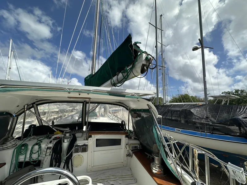 Slide: The Image of Valiant Valiant 40 1976 - 6033784