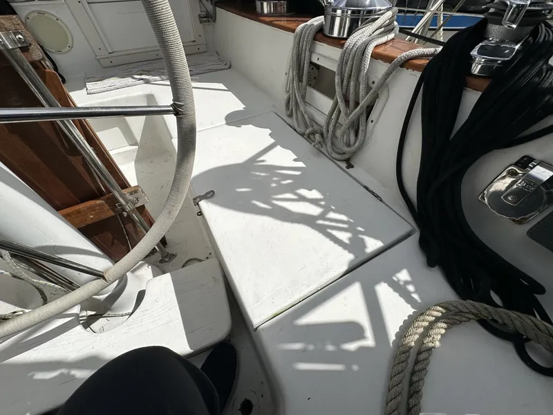 Slide: The Image of Valiant Valiant 40 1976 - 6033785