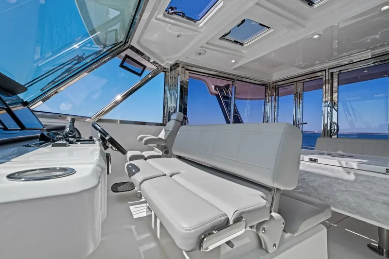Slide: The Image of 2022 54 Aquila Powercat 'Remarkable I' Flybridge - 6005054