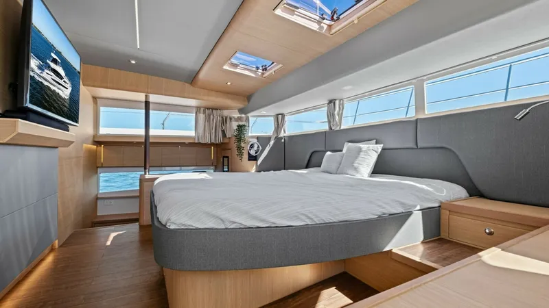 Slide: The Image of 2022 54 Aquila Powercat 'Remarkable I' Master Stateroom - 6613550