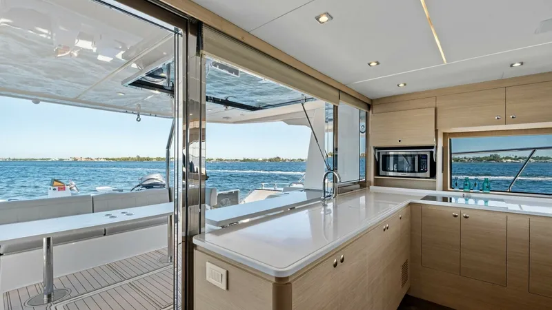 Slide: The Image of 2022 54 Aquila Powercat 'Remarkable I' - 6613546