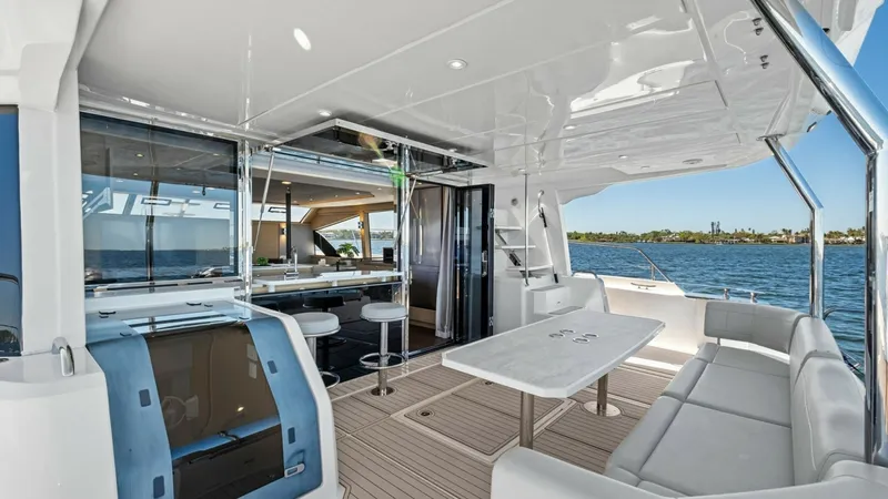 Slide: The Image of Aquila 54 Yacht 2022 - 6613538