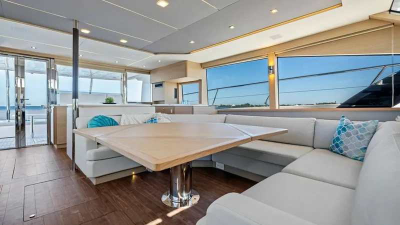 Slide: The Image of 2022 54 Aquila Powercat 'Remarkable I' Salon - 6613530