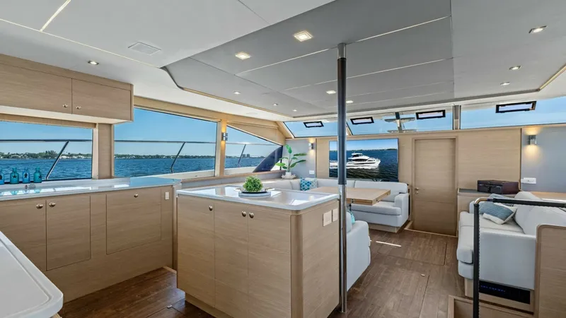 Slide: The Image of 2022 54 Aquila Powercat 'Remarkable I' - 6613543