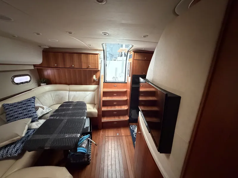 Slide: The Image of Tiara 43 Sovran 2006 - 6003893