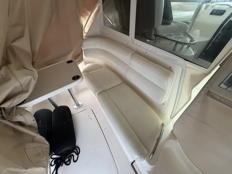 Slide: The Image of Tiara 43 Sovran 2006 - 6003913