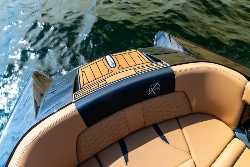 Slide: The Image of Mastercraft X24 2024 - 6047812