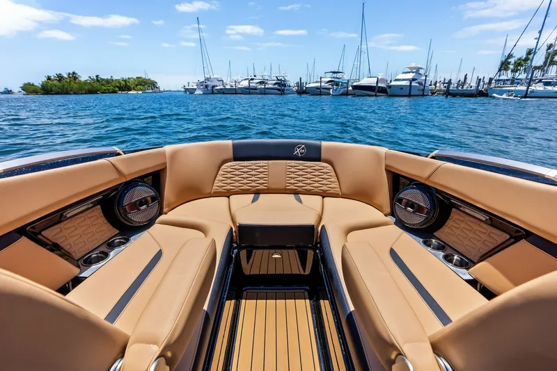 Slide: The Image of Mastercraft X24 2024 - 6047824