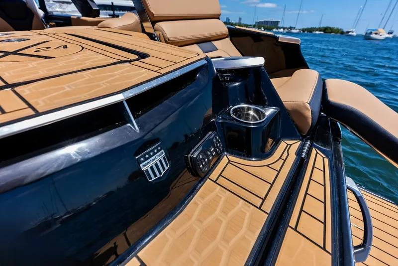 Slide: The Image of Mastercraft X24 2024 - 6047828