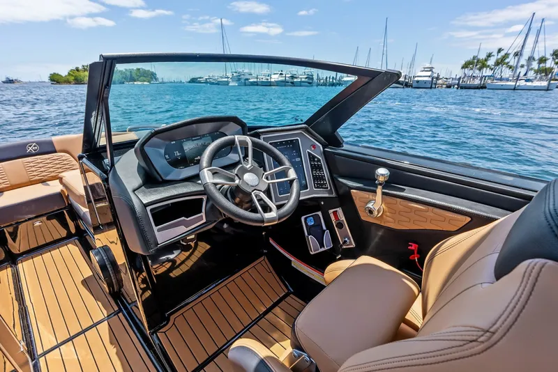 Slide: The Image of Mastercraft X24 2024 - 6047834