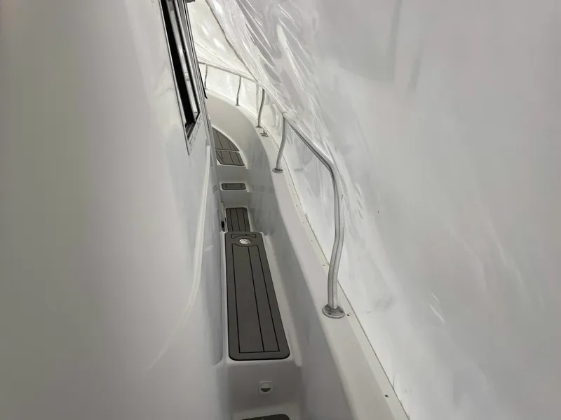 Slide: The Image of Mainship 350 Trawler 1998 - 6030905