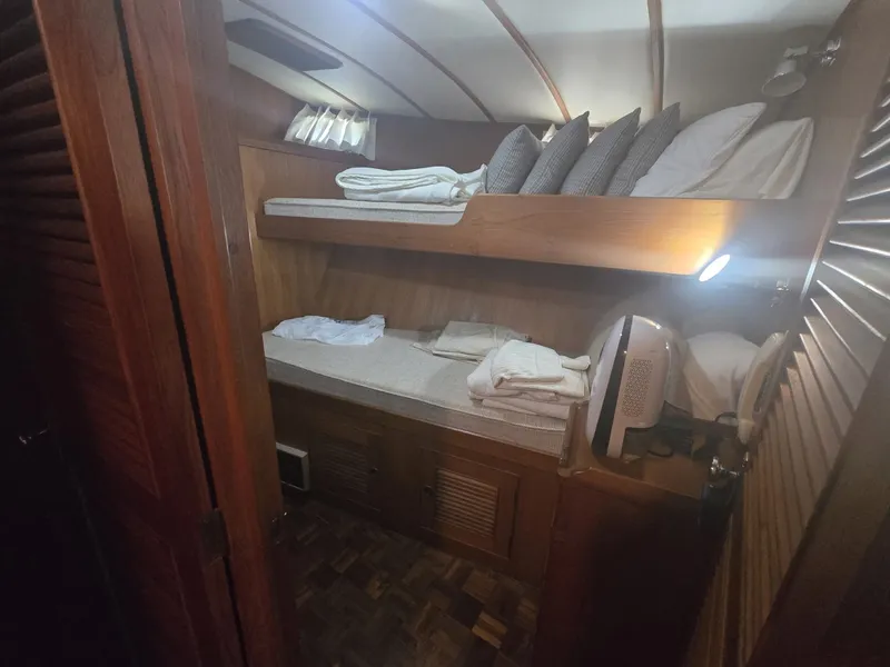 Slide: The Image of Ocean Alexander 50 1982 - 6004806