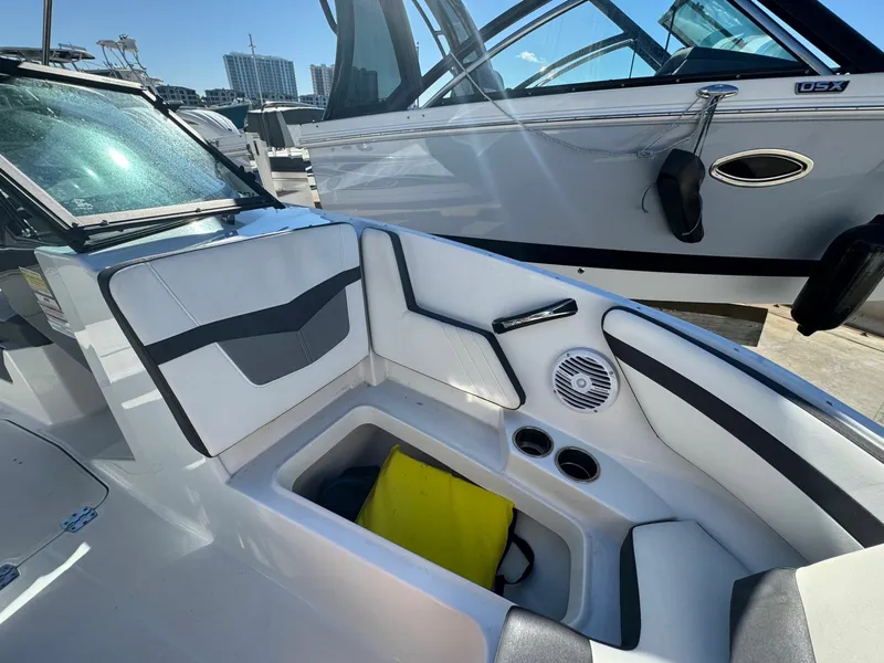 Slide: The Image of Monterey M-205 2020 - 6004891