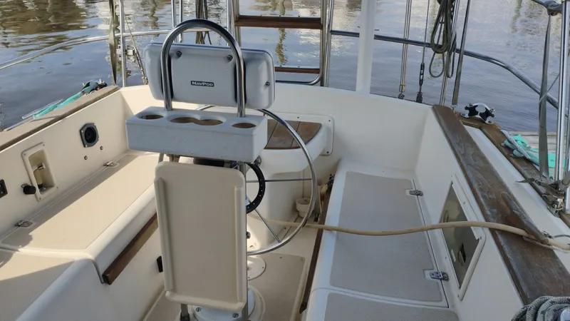 Slide: The Image of Cockpit Looking Aft - 6004989