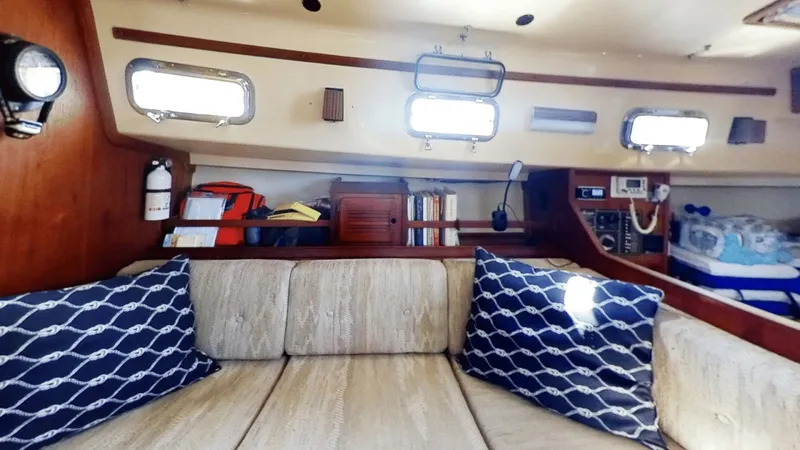 Slide: The Image of Starboard Settee - 6004996