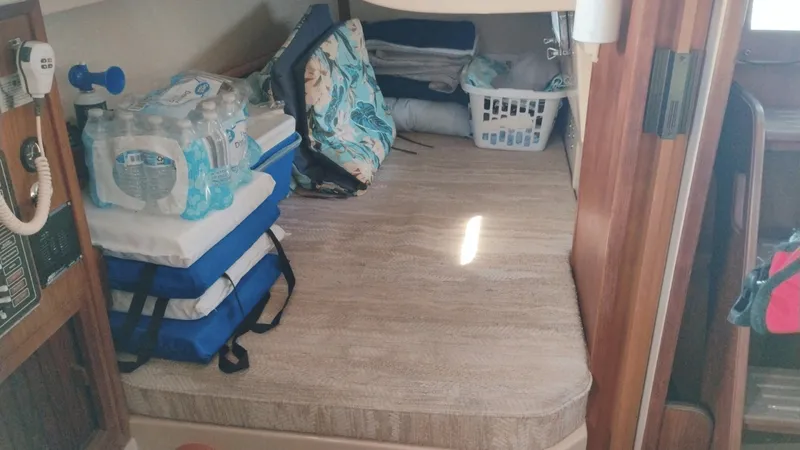 Slide: The Image of Quarter Berth - 6005001