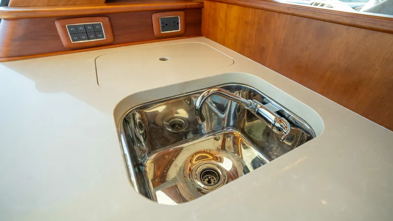 Slide: The Image of Sabre 66 Dirigo 2018 - 6005954