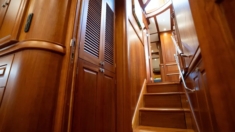 Slide: The Image of Sabre 66 Dirigo 2018 - 6005969