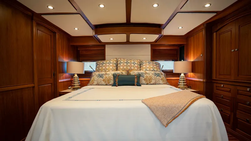 Slide: The Image of Sabre 66 Dirigo 2018 - 6005971