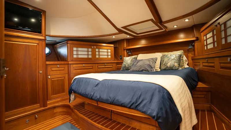 Slide: The Image of Sabre 66 Dirigo 2018 - 6005978