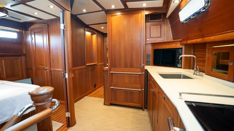 Slide: The Image of Sabre 66 Dirigo 2018 - 6005984