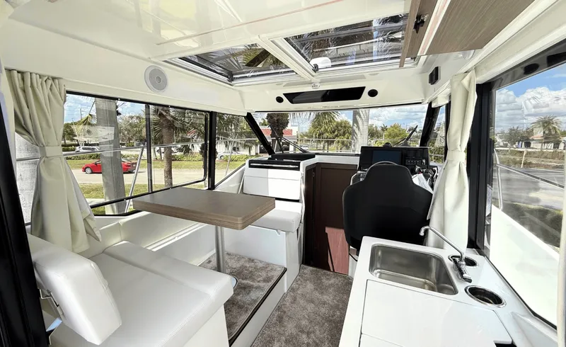 Slide: The Image of Jeanneau 29 2026 - 6005243