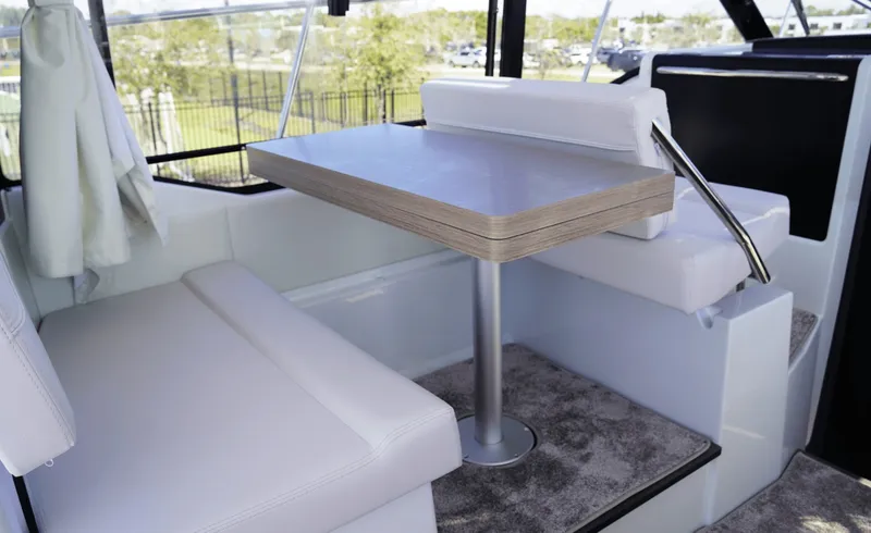 Slide: The Image of Jeanneau 29 2026 - 6005246