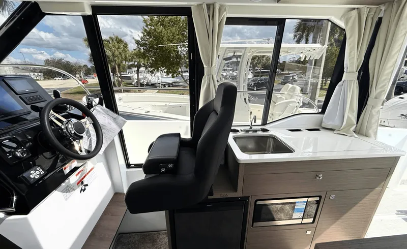 Slide: The Image of Jeanneau 29 2026 - 6005247