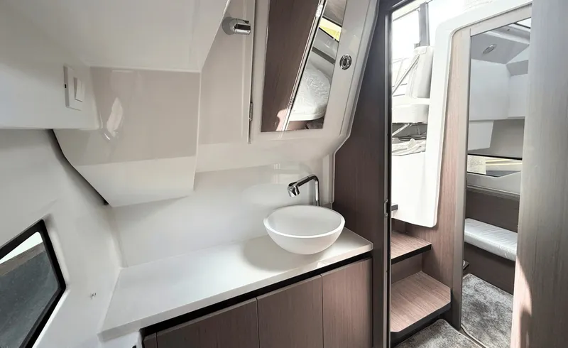 Slide: The Image of Jeanneau 29 2026 - 6005268