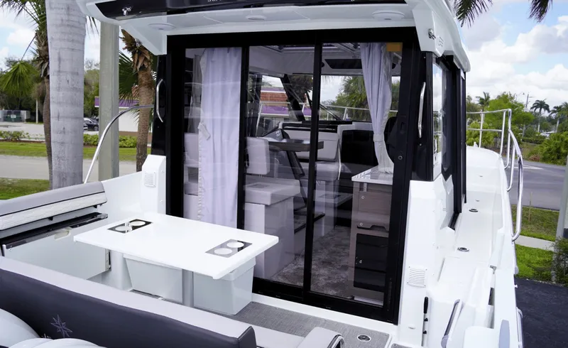 Slide: The Image of Jeanneau 29 2026 - 6005235