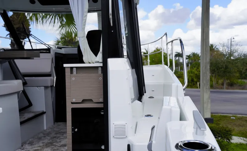 Slide: The Image of Jeanneau 29 2026 - 6005237