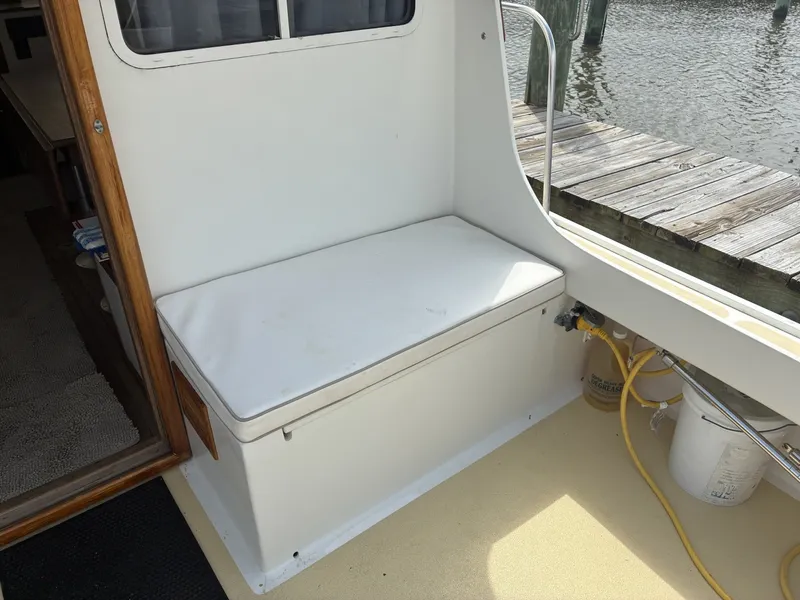 Slide: The Image of 1989 Duffy 35 Flybridge - Cockpit storage - 6009590