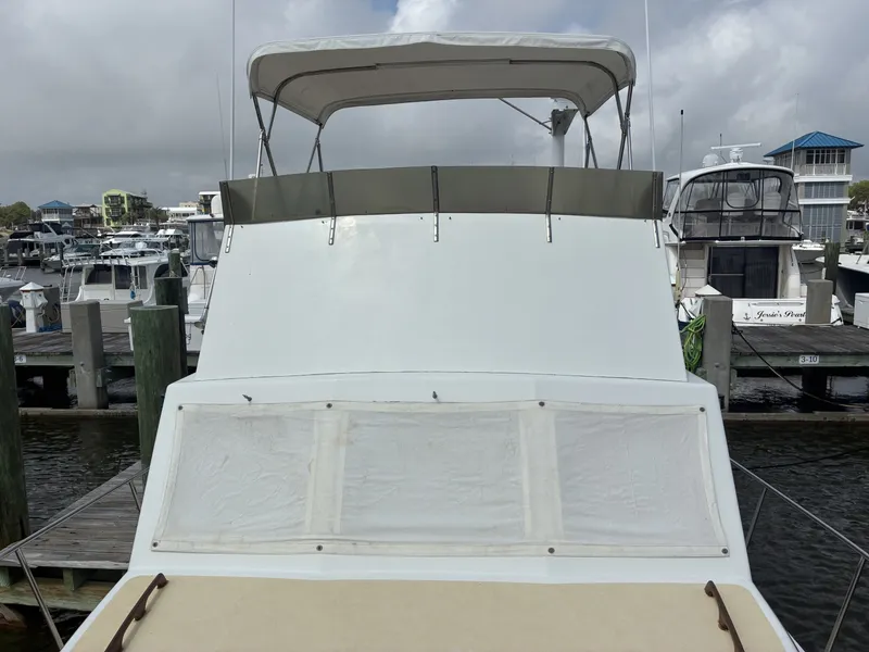Slide: The Image of 1989 Duffy 35 Flybridge - Windshield - 6009648