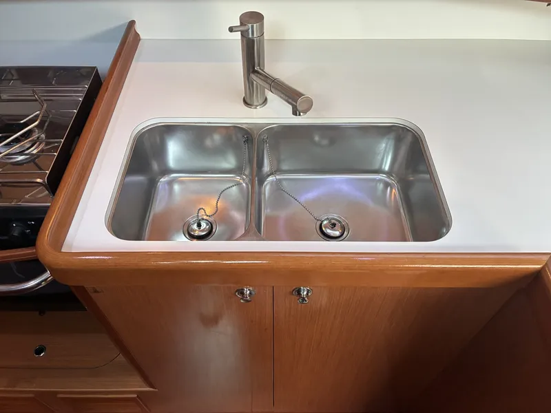 Slide: The Image of 2008 Beneteau Oceanis 43 -  - 6040514