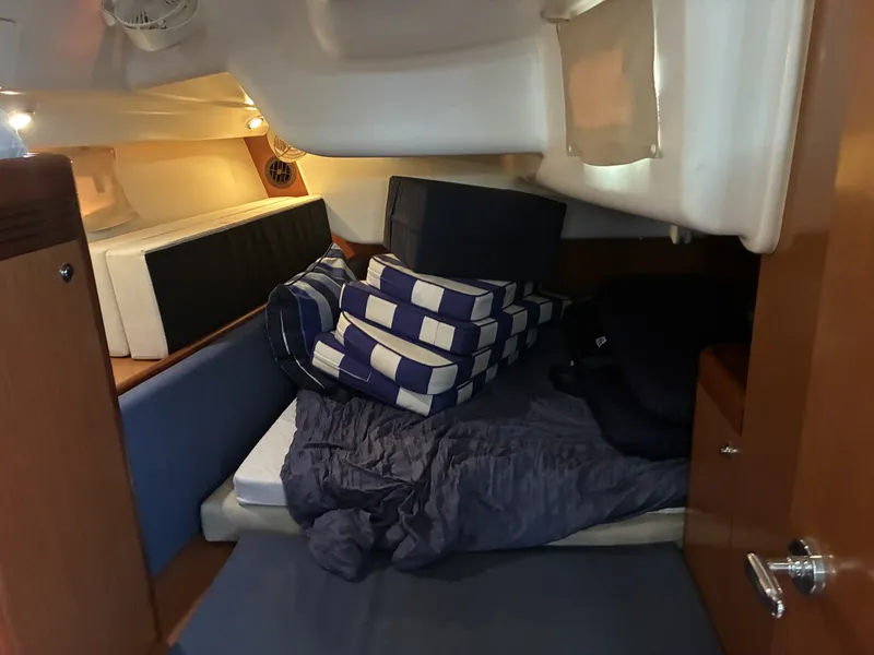 Slide: The Image of 2008 Beneteau Oceanis 43 -  - 6040539