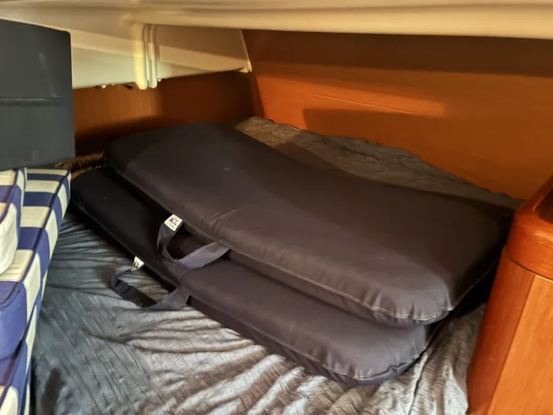 Slide: The Image of 2008 Beneteau Oceanis 43 -  - 6040540