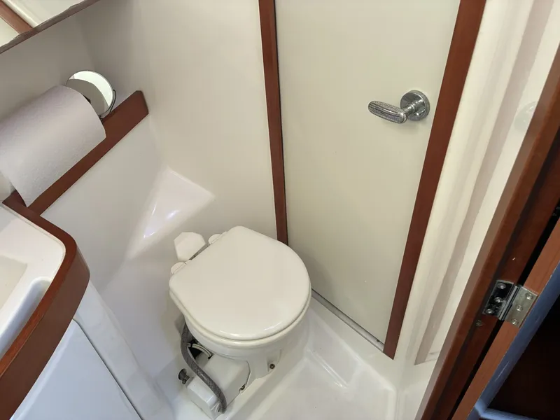 Slide: The Image of 2008 Beneteau Oceanis 43 -  - 6040537