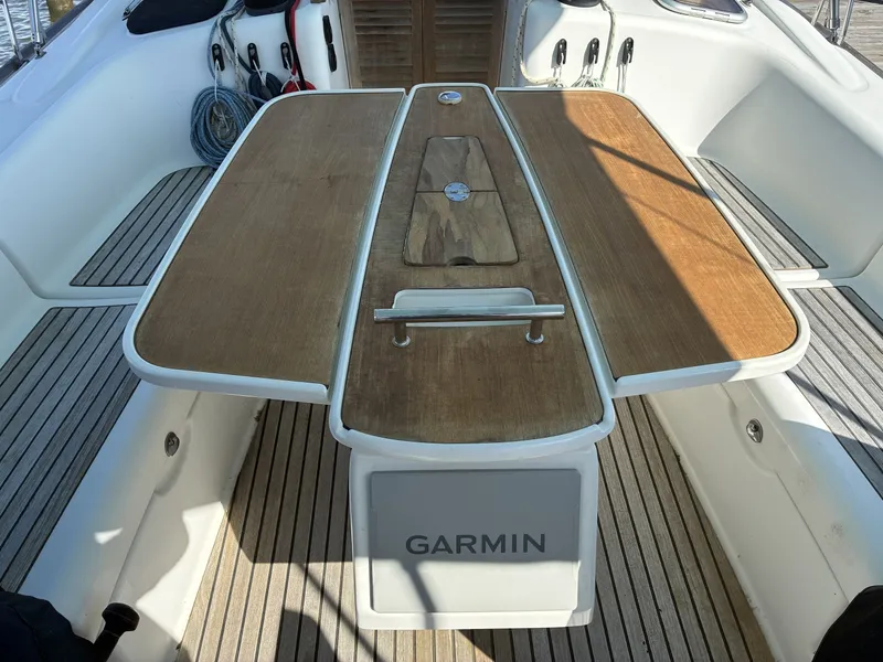 Slide: The Image of 2008 Beneteau Oceanis 43 -  - 6040564