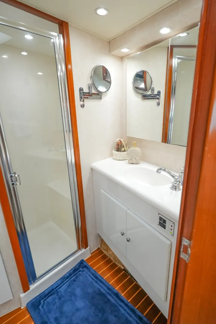 Slide: The Image of Commercial Post 1998 - 6006799