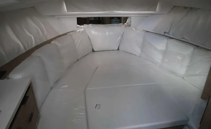 Slide: The Image of Jeanneau LEADER 10.5 WA S2 2025 - 6005851