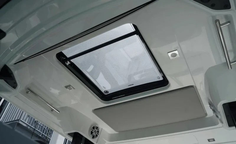 Slide: The Image of Jeanneau LEADER 10.5 WA S2 2025 - 6005846