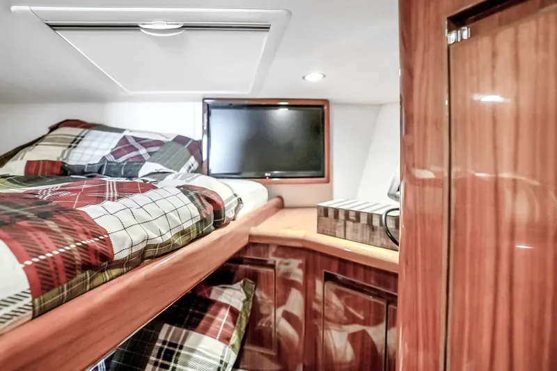 Slide: The Image of 2021 Viking 48 Convertible- MISS TAMMY- Forward VIP Stateroom - 6011189