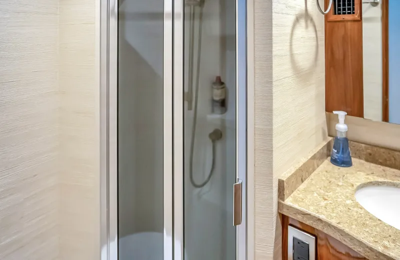 Slide: The Image of 2021 Viking 48 Convertible- MISS TAMMY- Forward Stateroom Head - 6011228