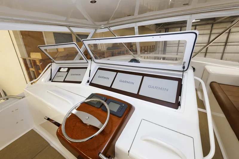 Slide: The Image of Viking 61 YOLO - Helm 2005 Viking 61 Convertible YOLO - 7651759